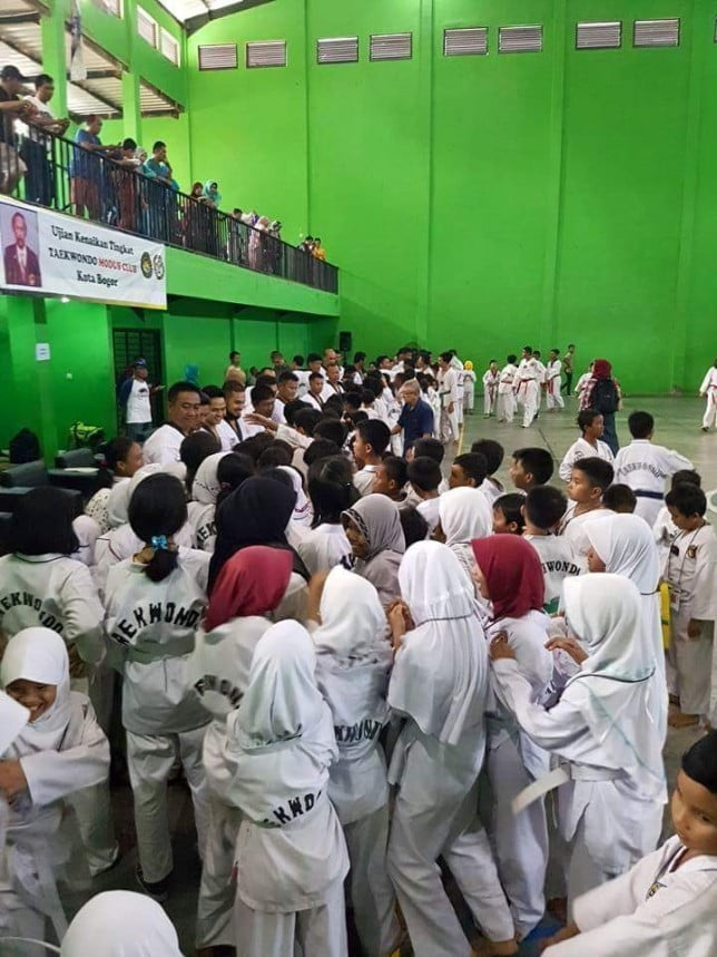 Kegembiraan Peserta UKT Taekwondo Modus Club setelah dinyatakan lulus