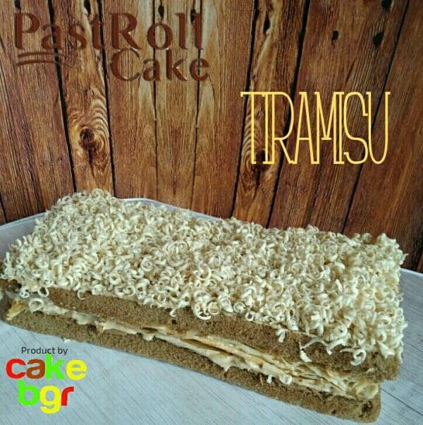 Pastroll Cake rasa Tiramisu adalah pilihan lain yang wajib dicoba selain rasa Greentea.