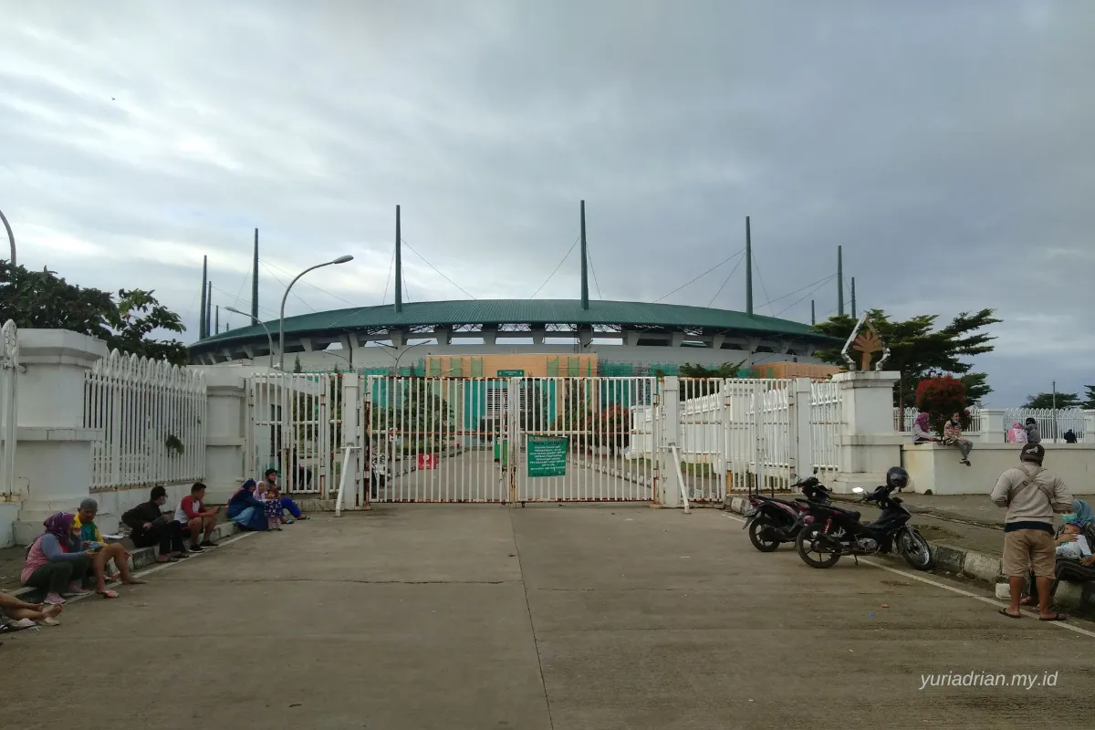 Stadion Pakansari terletak di Cibinong Kabupaten Bogor